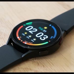 Galaxy watch 4 40mm new